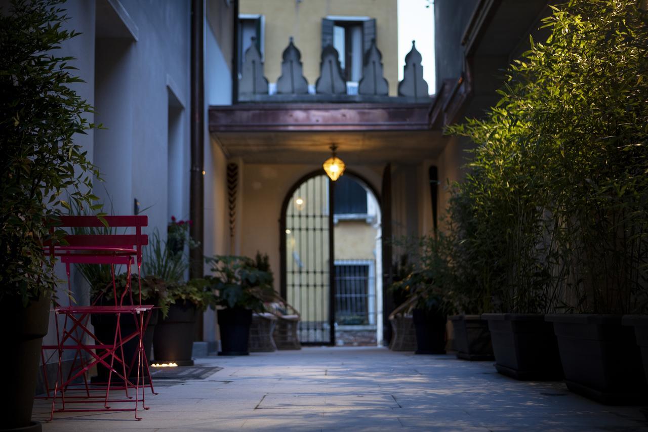 Aqua Apartments Venice Exterior photo